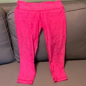 Pink lululemon wunder under capri legging